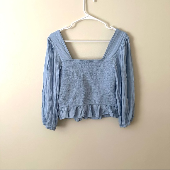 American Eagle Blue Smocked Top - Picture 4 of 4